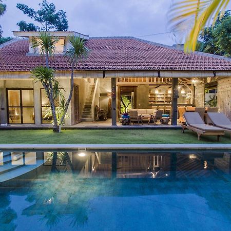 Villa Kundalini Seminyak  Luaran gambar