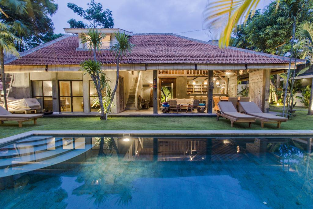 Villa Kundalini Seminyak  Luaran gambar