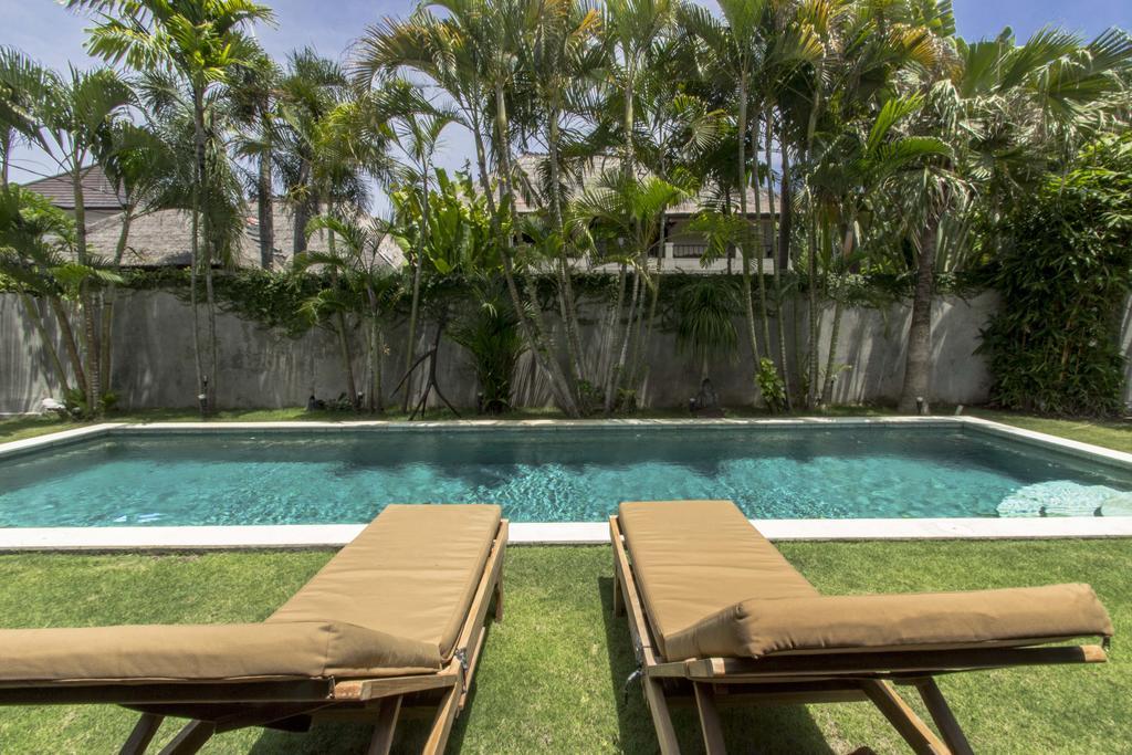 Villa Kundalini Seminyak  Luaran gambar