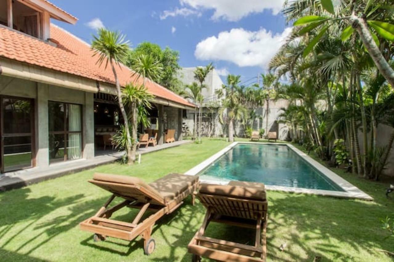 Villa Kundalini Seminyak  Luaran gambar