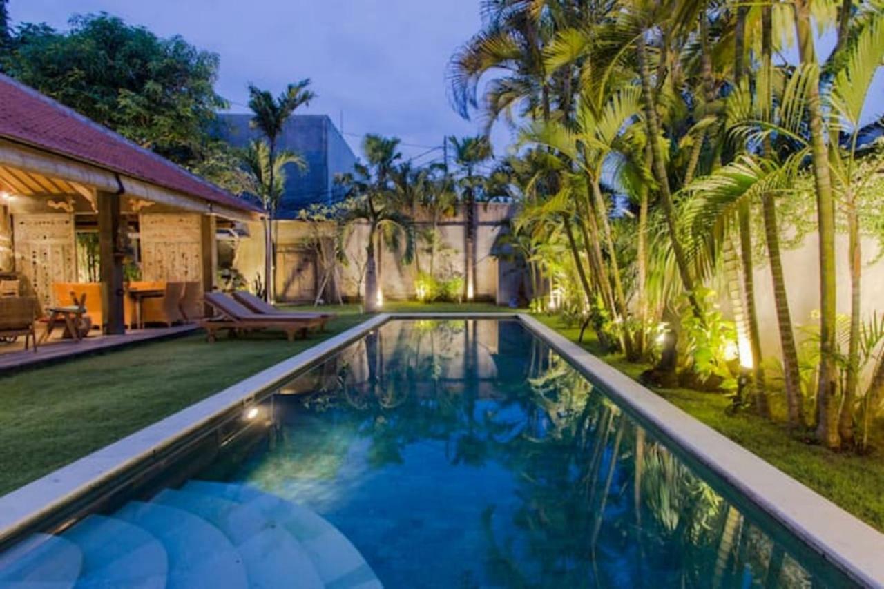 Villa Kundalini Seminyak  Luaran gambar